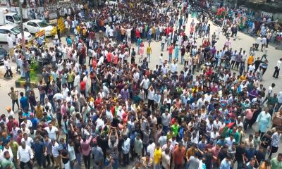 ইশরাকের অনুসারীর দখলে মৎস্য ভবন মোড়