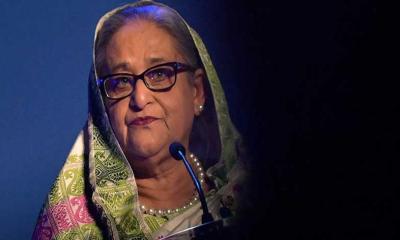 শেখ হাসিনাকে আত্মসমর্পণের নির্দেশ দিয়ে বিজ্ঞপ্তি জারি