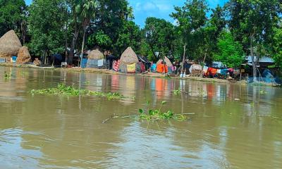 বিপৎসীমা অতিক্রম করল আত্রাই নদীর পানি