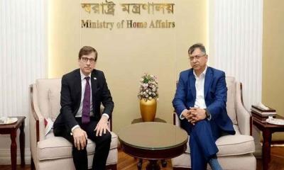 পুলিশ সংস্কারে ফ্রান্সের সহযোগিতা চাইলেন স্বরাষ্ট্রমন্ত্রী