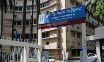 ৩৬ এলজিইডি অফিসে একযোগে দুদকের অভিযান