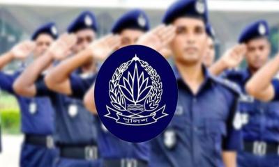 চট্টগ্রামের সাবেক ডিআইজিসহ আরও তিন পুলিশ কর্মকর্তা বরখাস্ত