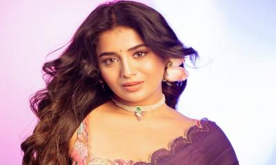 বর্ষায় চুল পড়ার সমস্যা? বেছে নিন এই দুই উপাদান