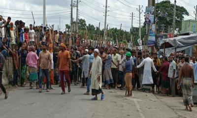 ঢাকার সঙ্গে ২১ জেলার যান চলাচল বন্ধ