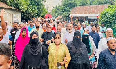 বাঞ্ছারামপুরে ধানের শীষের প্রার্থীকে মনোনয়ন দাবিতে বিক্ষোভ মিছিল 
