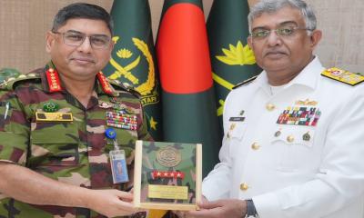 সেনাপ্রধানের সাথে পাকিস্তান নৌবাহিনী প্রধানের সাক্ষাৎ