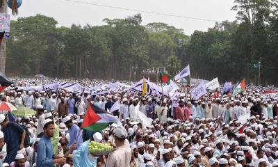 সোহরাওয়ার্দী উদ্যানে হেফাজতের মহাসমাবেশে নেতাকর্মীদের ঢল