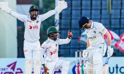 মুরাদ-তাইজুলের ঘূর্ণিতে ইনিংস ব্যবধানে জিতল বাংলাদেশ 