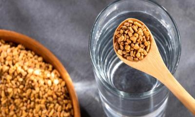 খালি পেটে মেথি ভেজানো পানি খেলে কী হয়?