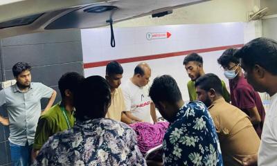 নামাজরত অবস্থায় দুর্বৃত্তের কোপে চেয়ারম্যানের মায়ের মৃত্যু