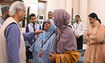 হাদির পরিবারের সঙ্গে ড. ইউনূসের সাক্ষাৎ, উন্নত চিকিৎসার আশ্বাস