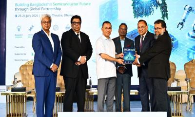পোশাকশিল্পের পর সেমিকন্ডাক্টরই হতে পারে অর্থনীতির চালিকাশক্তি